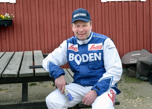 Startar åtta hästar på V86 på hemmabanan. Foto av Lars Jakobsson TR Bild